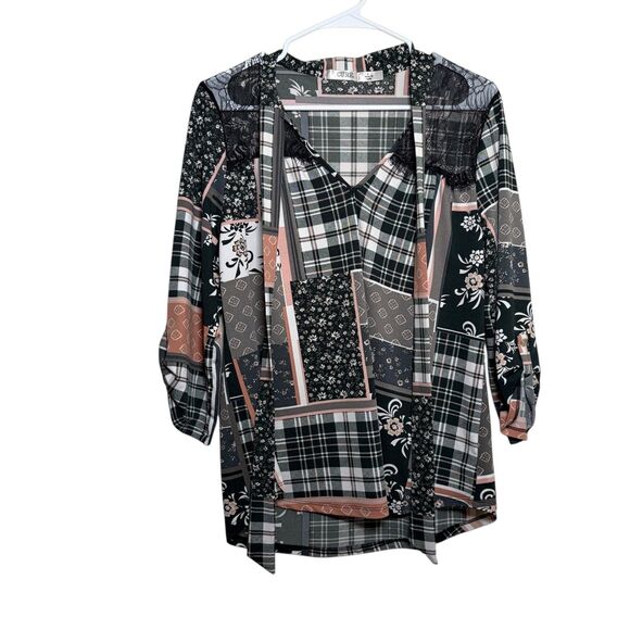 Cure Blouse Women's Medium V-Neck Patchwork 3/4 Sleeve Printed Shirt Top - Picture 1 of 10